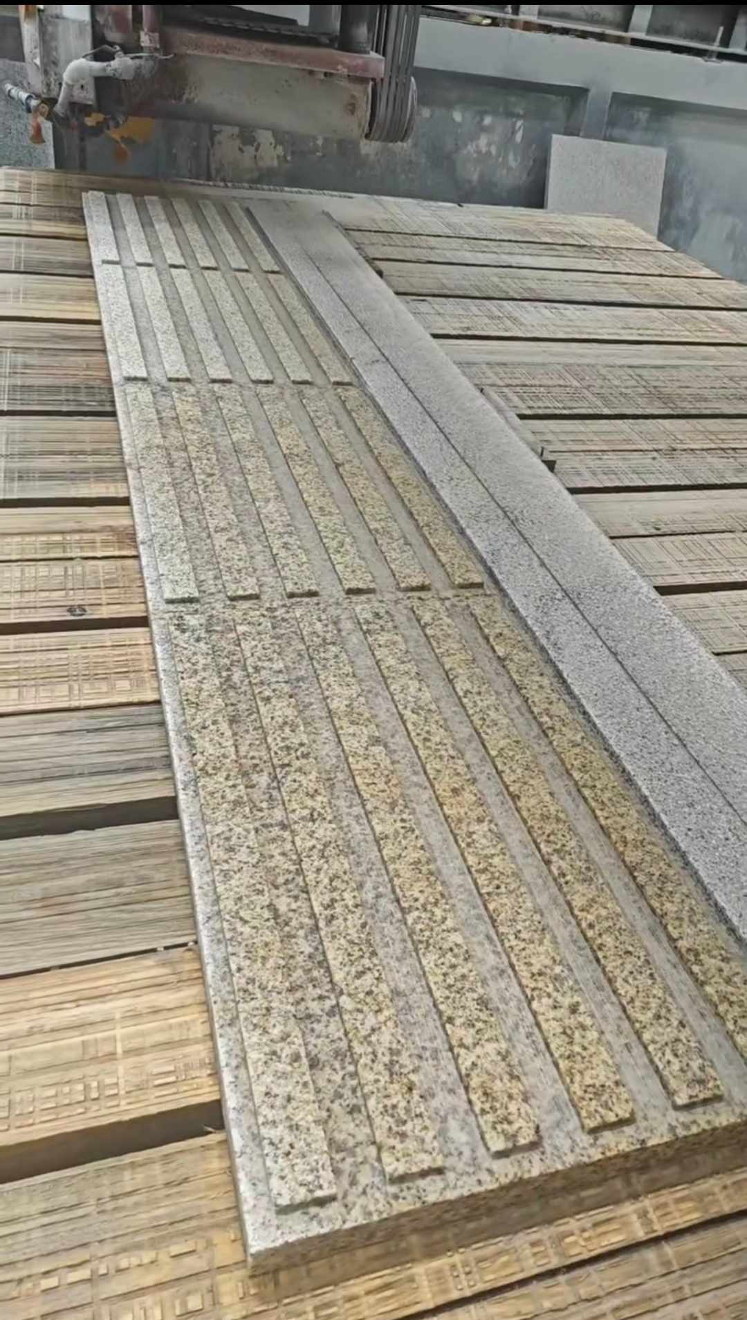 荆门黄金麻盲道石 盲条